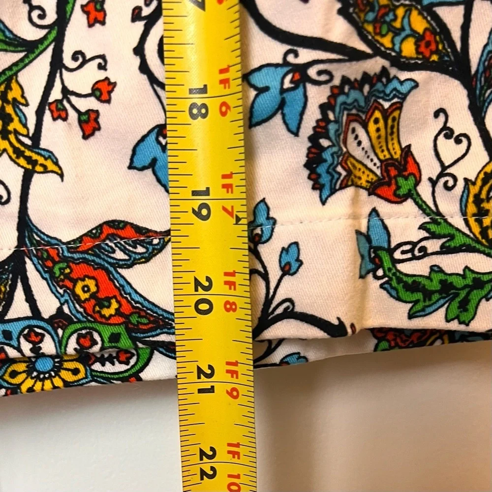 Jones Sport Skirt 4 Straight Knee Length Artsy to Wear Pocket Cottage Coastal